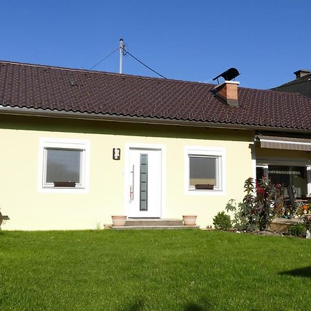 Ferienwohnung Stichauner Bodensdorf Room photo