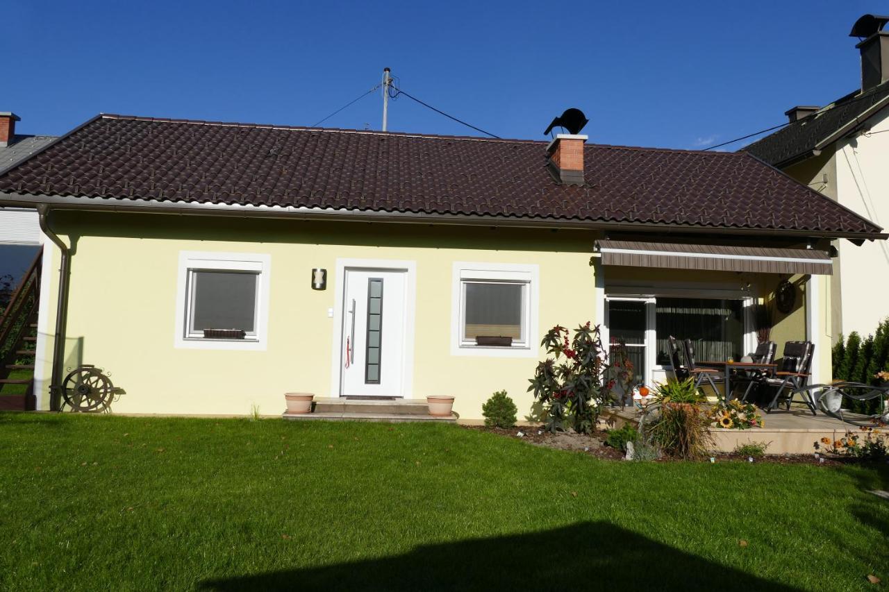 Ferienwohnung Stichauner Bodensdorf Room photo
